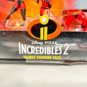 Disney Incredibles 2 Family Figurines New